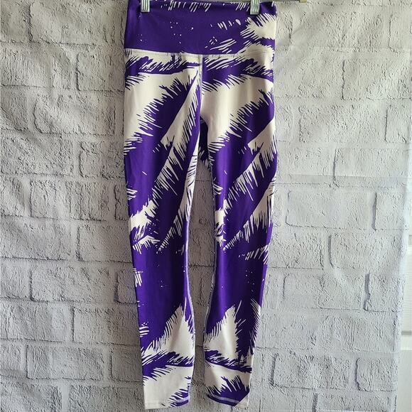 Fabletics PurLuxe Paradise High Waisted 7/8 Workout Leggings NWT Size XS - Picture 2 of 12